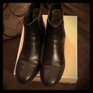 MICHAEL Michael Kors Chelsea Ankle Boot